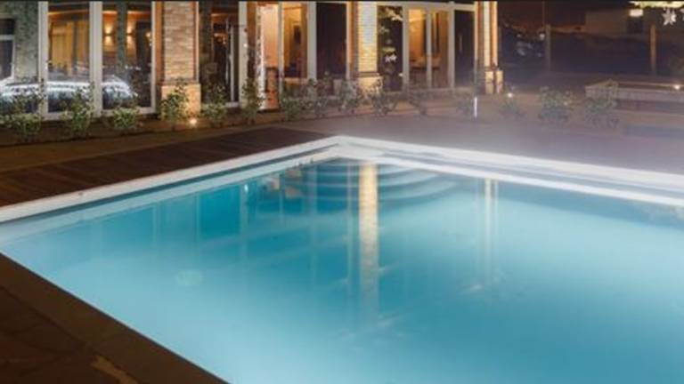Tragedia a Brisighella, 39enne muore nella piscina di un hotel Tragedia a Brisighella, 39enne muore nella piscina di un hotel