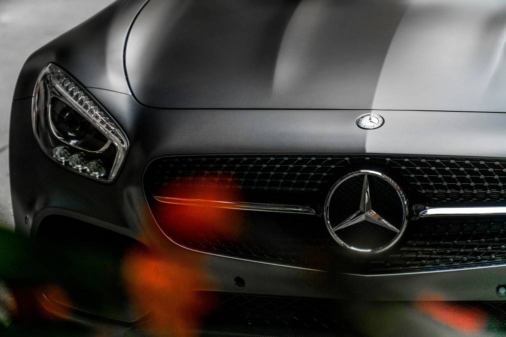 Multato un 42enne alla guida di una Mercedes (archivio)