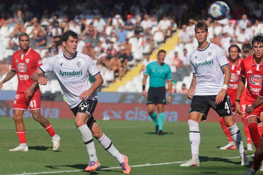 Dimitri Bisoli e Jacopo Gelli sono stati tra i migliori in campo del Cesena nel match pareggiato domenica contro il Mantova (Zanotti)