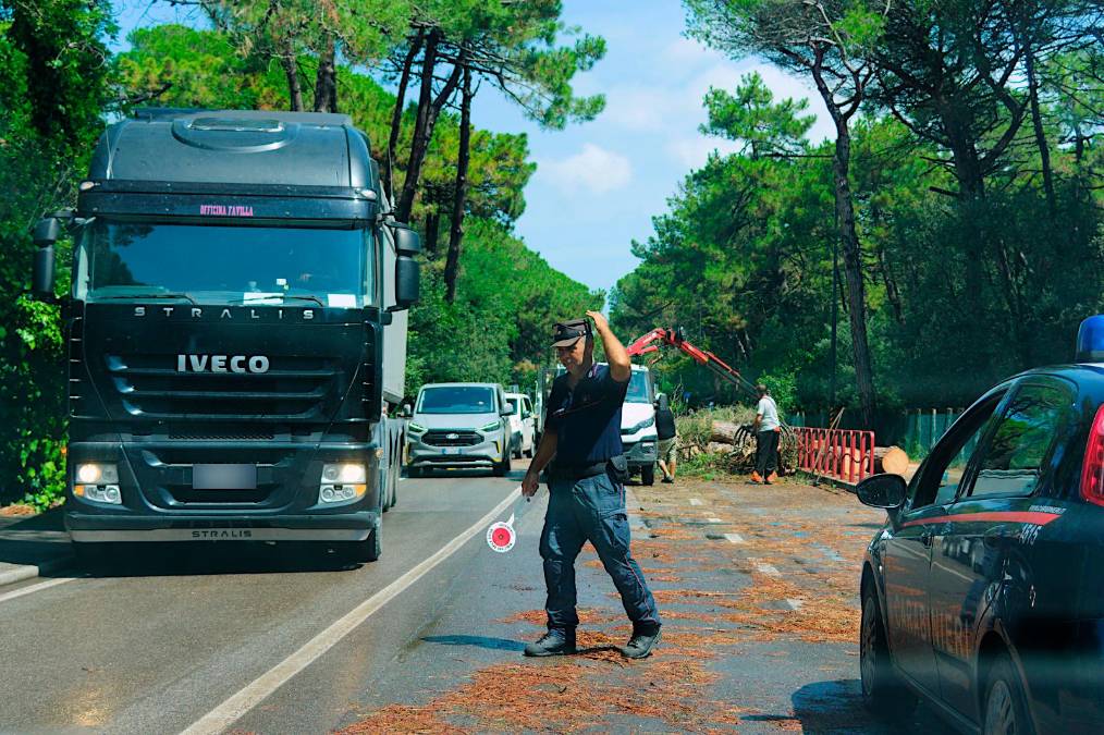 Una situazione molto difficile in viale Italia a Marina Romea (Fiorentini)