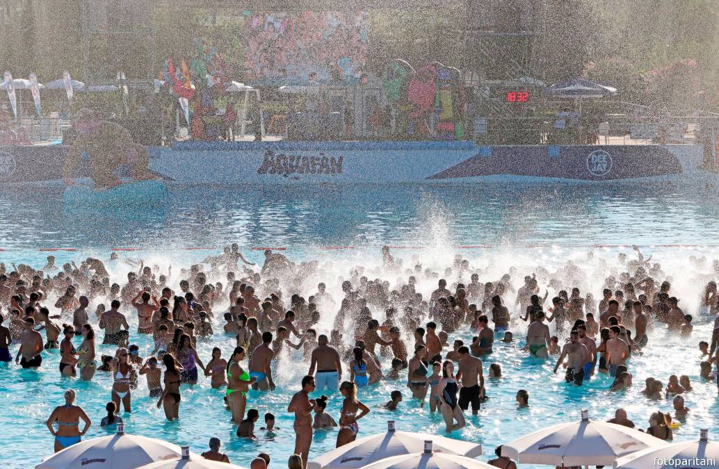 Riccione, “aperto per caldo”: Aquafan rimanda la chiusura e va avanti fino al 13 settembre