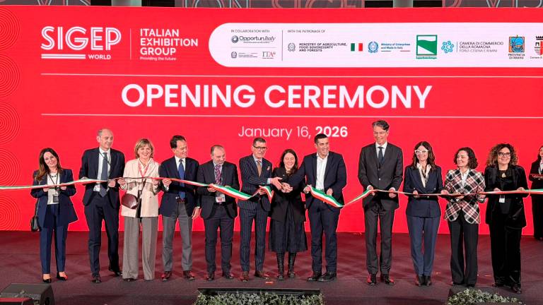 Il taglio del nastro per l’edizione 2026