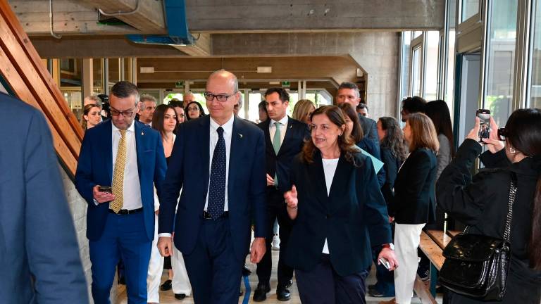 Il ministro dell’Istruzione Giuseppe Valditara durante una visita dei mesi scorsi a Forlì (Blaco)
