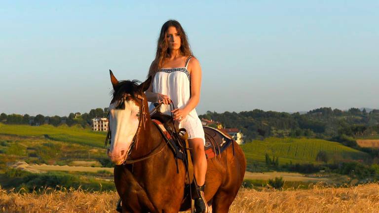Eleonora Palmieri a cavallo, l’equitazione è una delle sue passioni