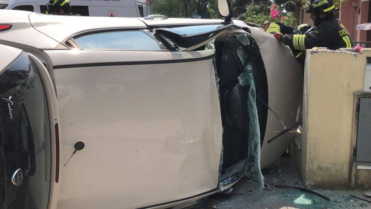 Cesena, qui le auto corrono sempre troppo: la protesta dopo l'ennesimo incidente a Martorano VIDEO