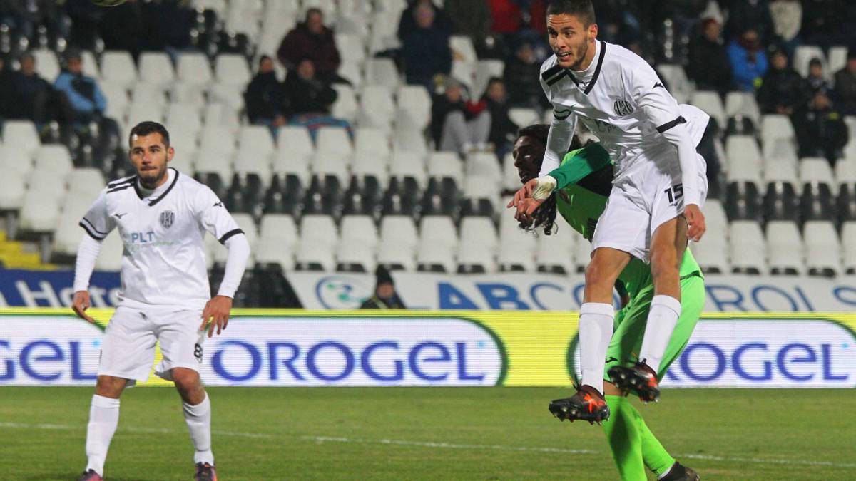 Calcio serie C, il Cesena conferma Ciofi e ingaggia Russini