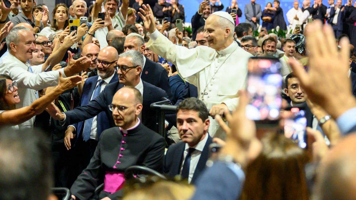 Rimini, al Meeting l’America alla prova: la sfida del Papa e la crisi del trumpismo