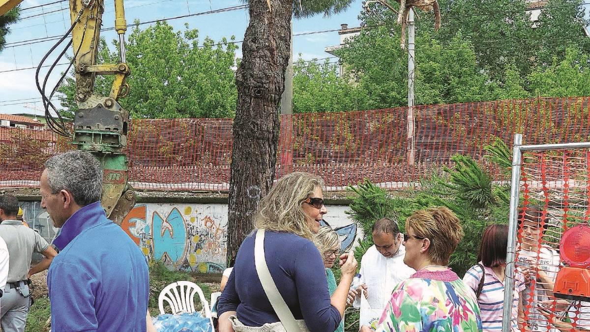 Trc, assalto al cantiere