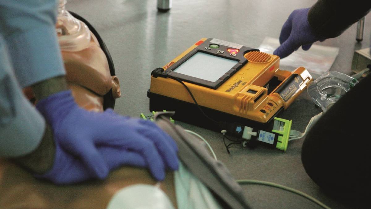 Colto da infarto salvato da infermiere fuori servizio