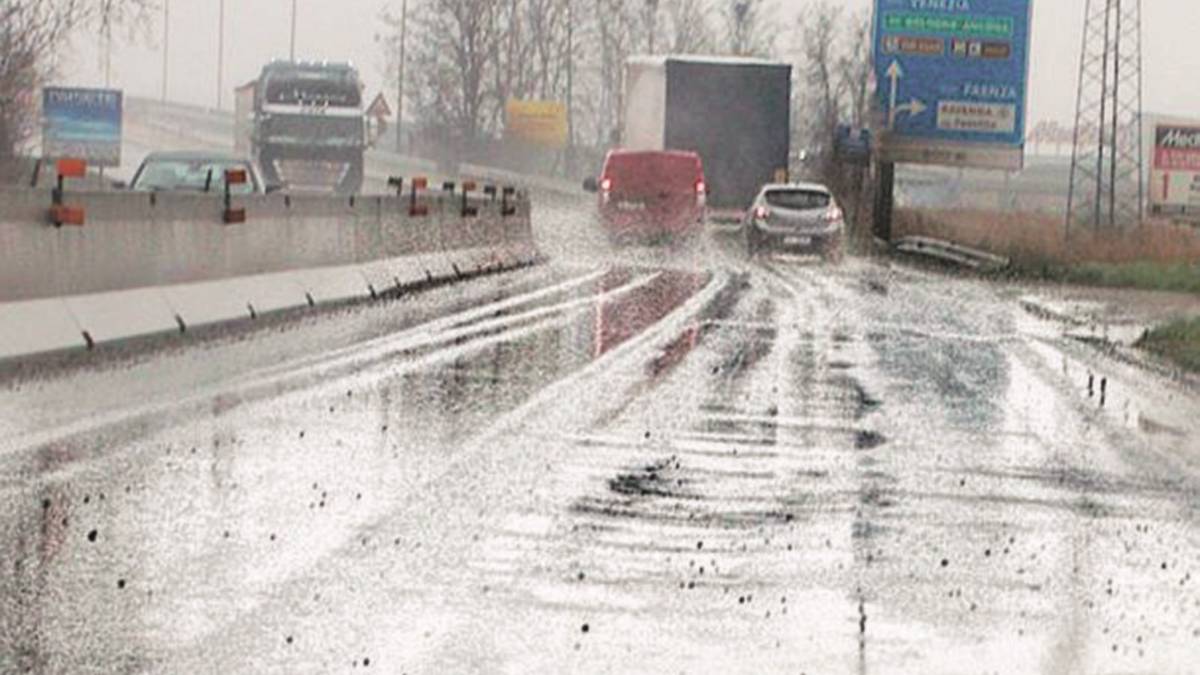 Ancora buche per la pioggia, al via gli interventi