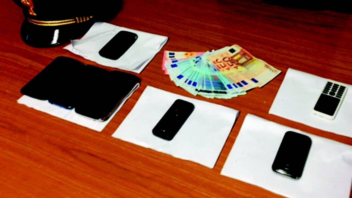 Eroina: tre arresti e due denunce tra la stazione e la periferia