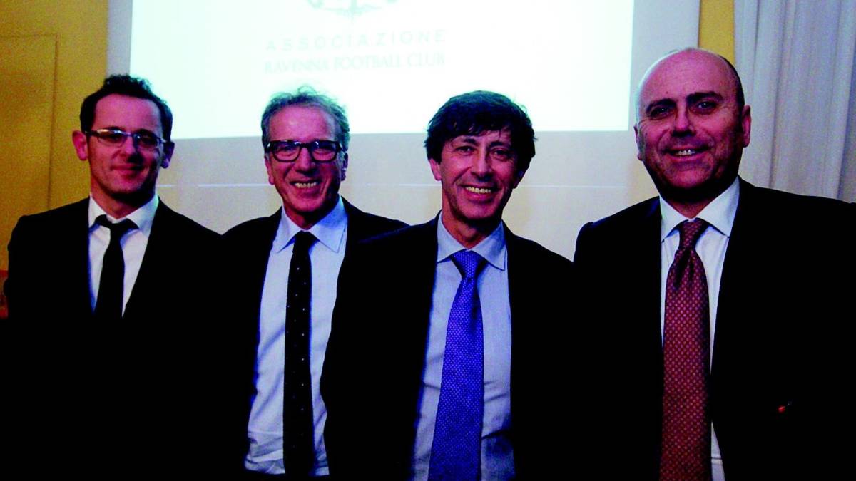 Professionisti in campo per il futuro del calcio locale