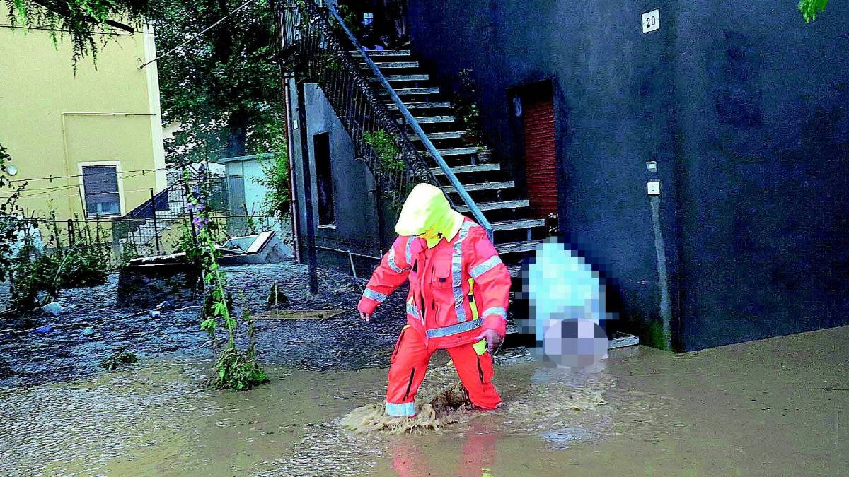 Morta annegata dopo la bomba, chiesto il processo per tre