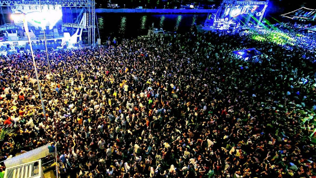 Rimini si prepara alla Molo street parade. Biglietti a 10 euro