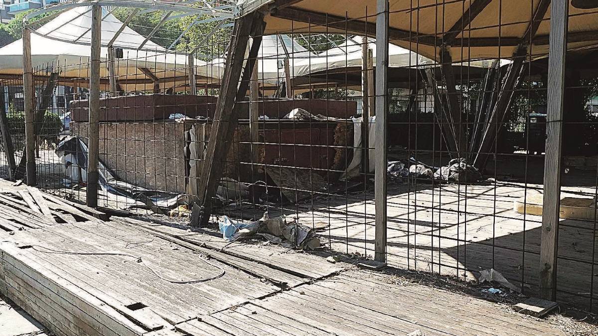 Troppo degrado, l'ex Sangiovesa rasa al suolo