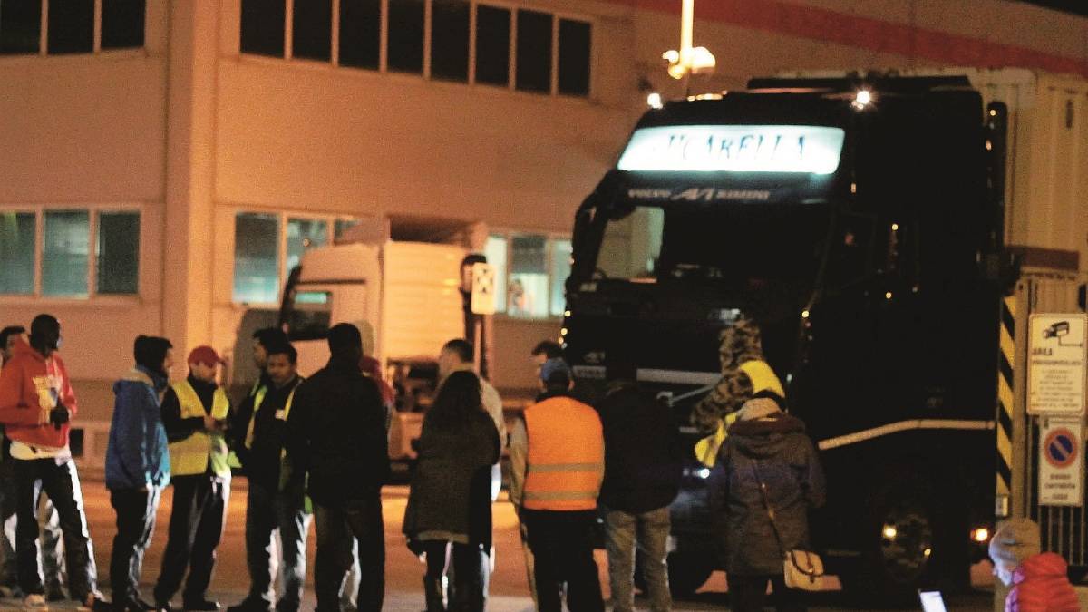 Artoni: situazione tesa fino al cuore della notte