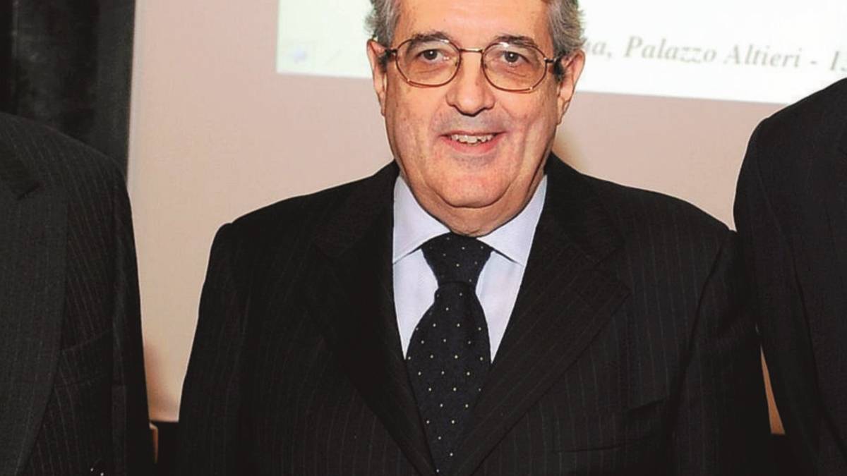 Il Titano è uscito dalla Black list