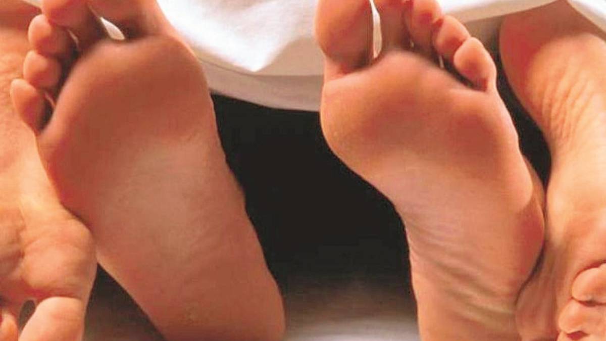 Sesso con l'amante davanti al figlio: assolta