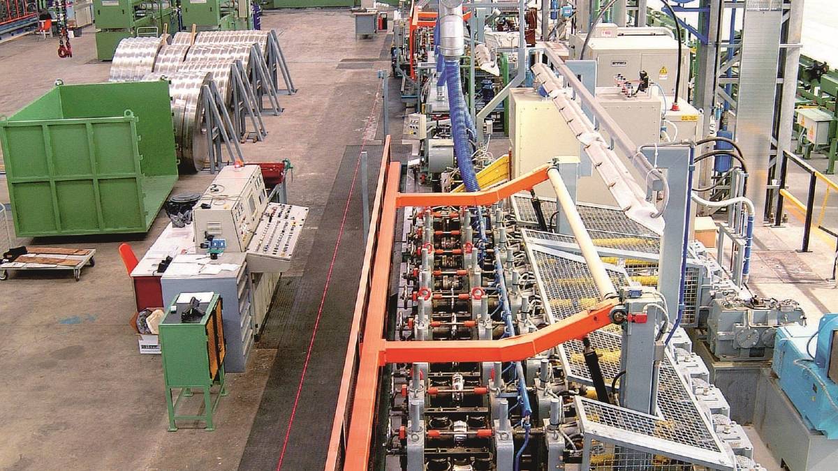 Forlì. Marcegaglia, infortunio sul lavoro, cade da oltre 4 metri: Due ore di sciopero