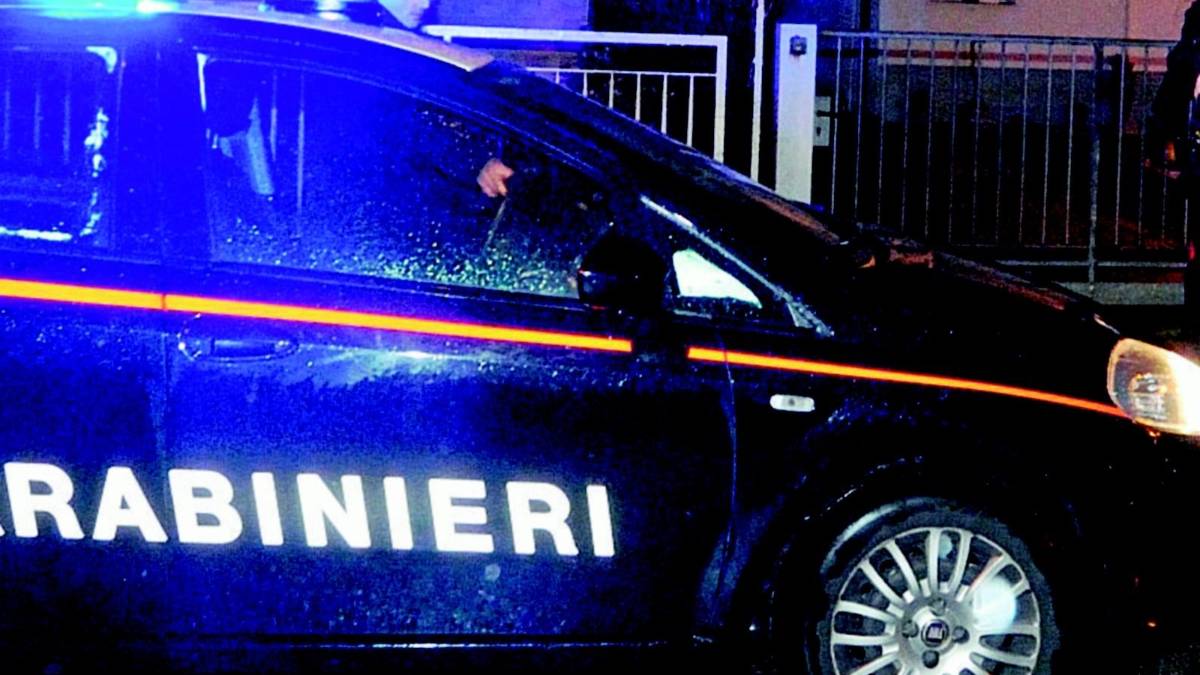 Aggredita e rapinata in casa da uno sconosciuto