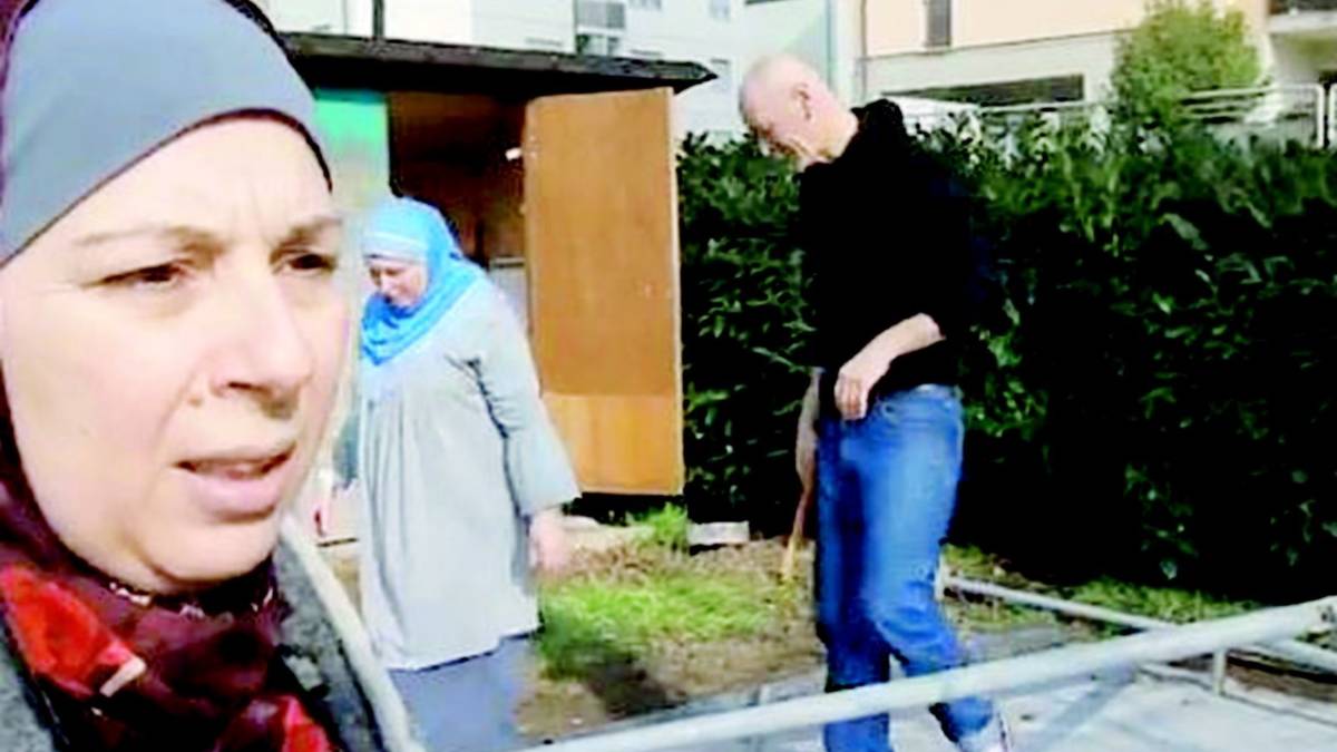 Vandali nella sede delle donne musulmane