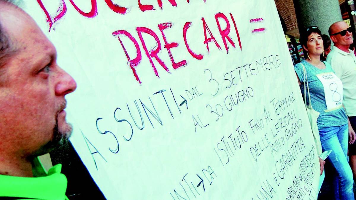 Scuola, prima vittoria per i precari, Miur condannato a pagare
