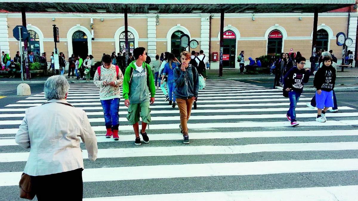 Educazione stradale con Istantanee di sicurezza