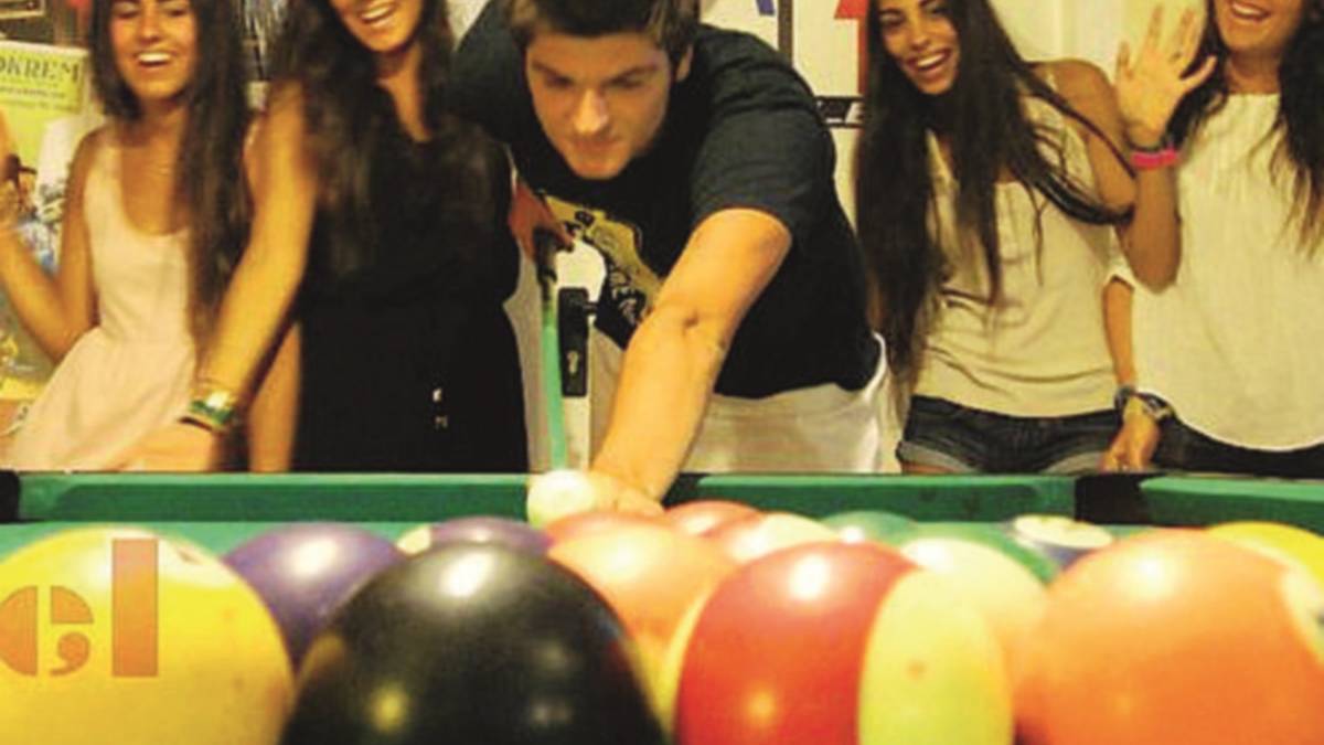 Si chiamano Young people hotels gli alberghi vietati a bimbi e anziani