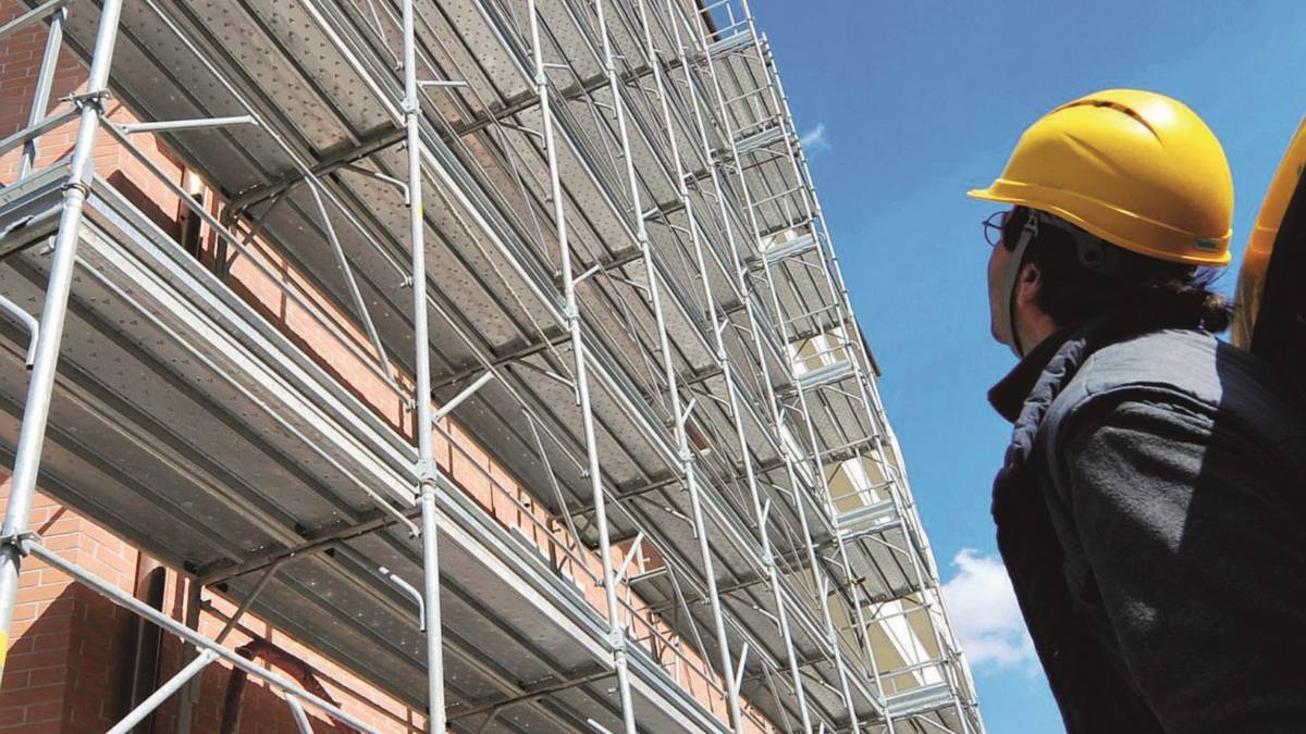 Ravenna, lavoro finto per truffare l'Inps: in 15 a processo