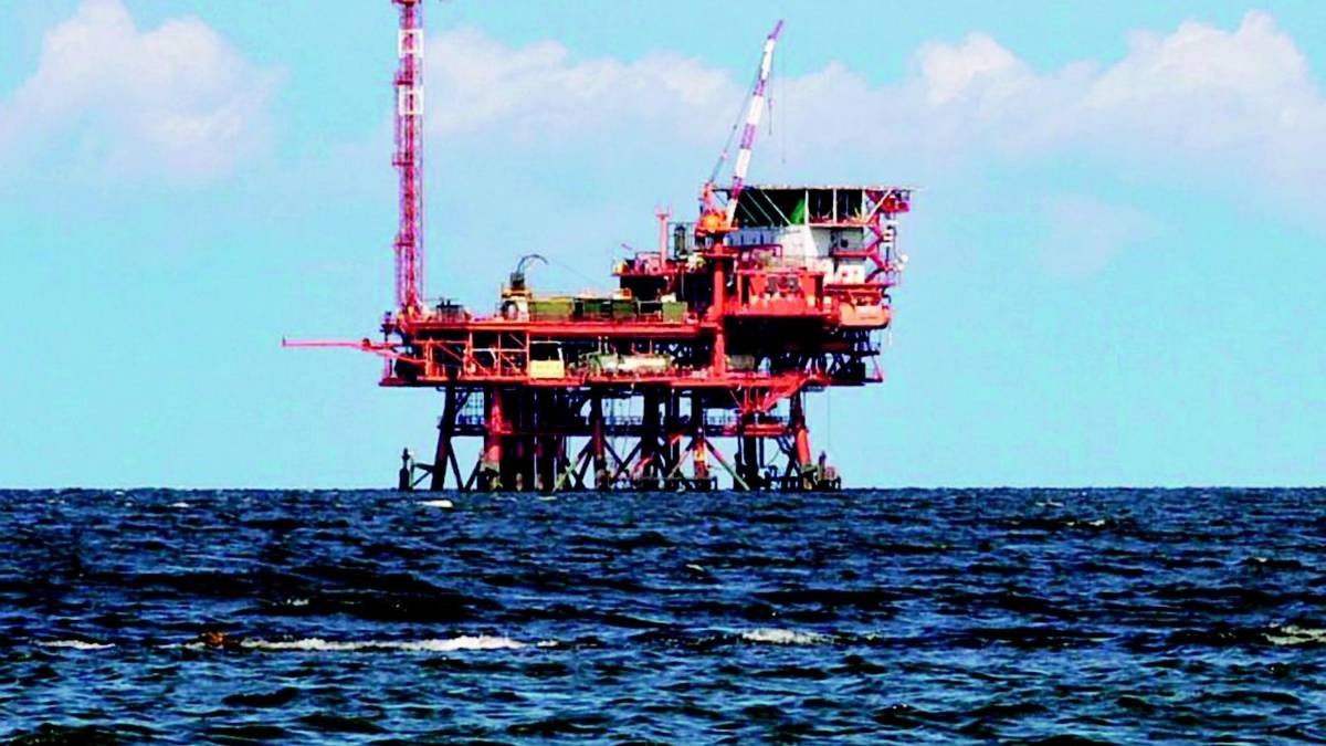 Ravenna, cambio di rotta di Patuanelli sulle estrazioni di gas