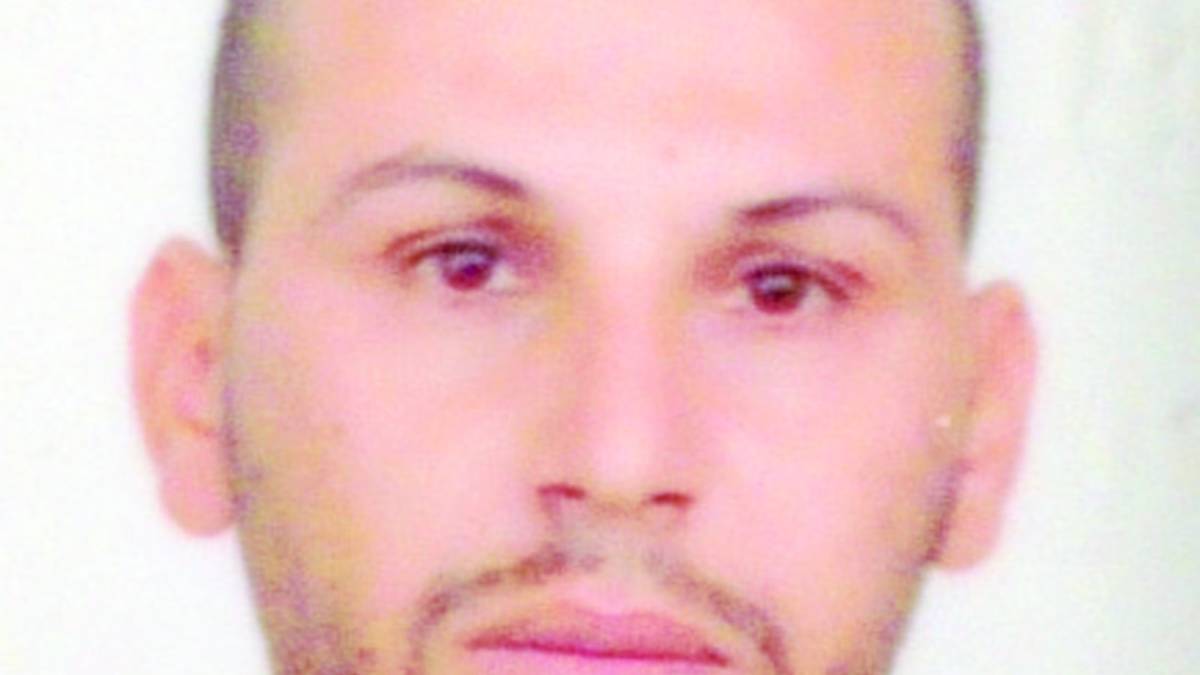 Ad assistere alla scena della madre morente i tre bimbi