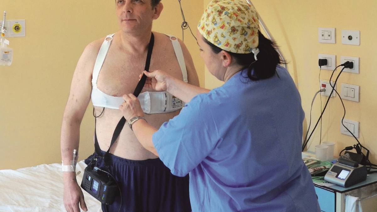 Il defibrillatore da passeggio al Bufalini