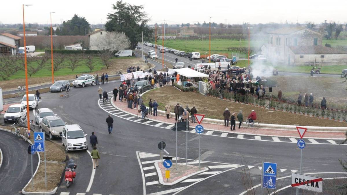 Inaugurata la bretella gronda con la protesta