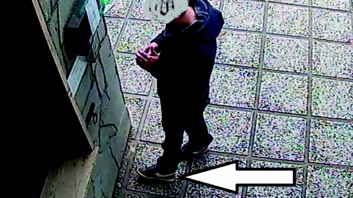 Arrestato 34enne tradito dalle scarpe