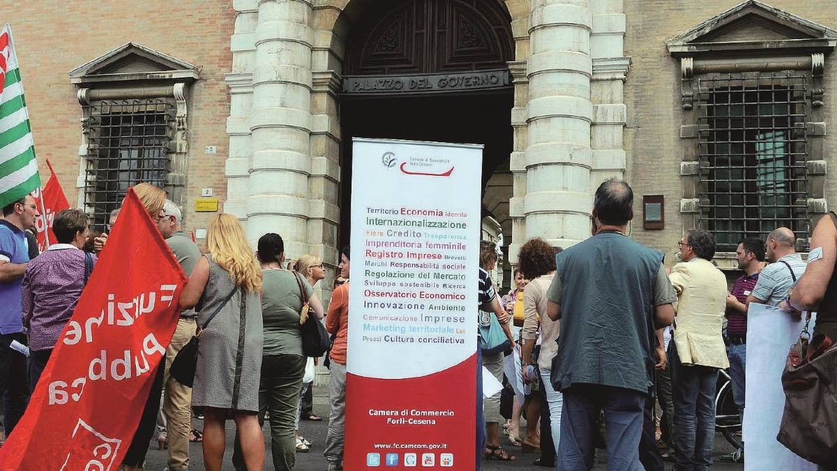 Protesta per la Camera di commercio