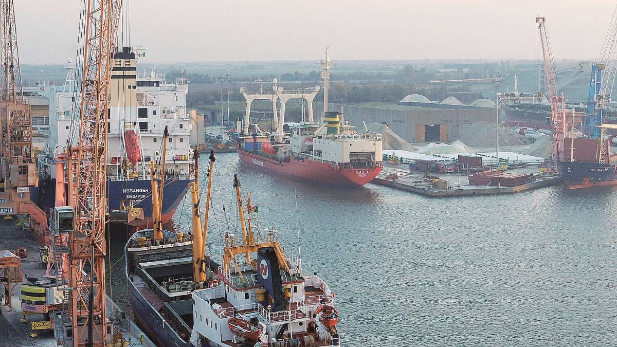 Ravenna, il traffico del porto perde il 30% a causa del coronavirus