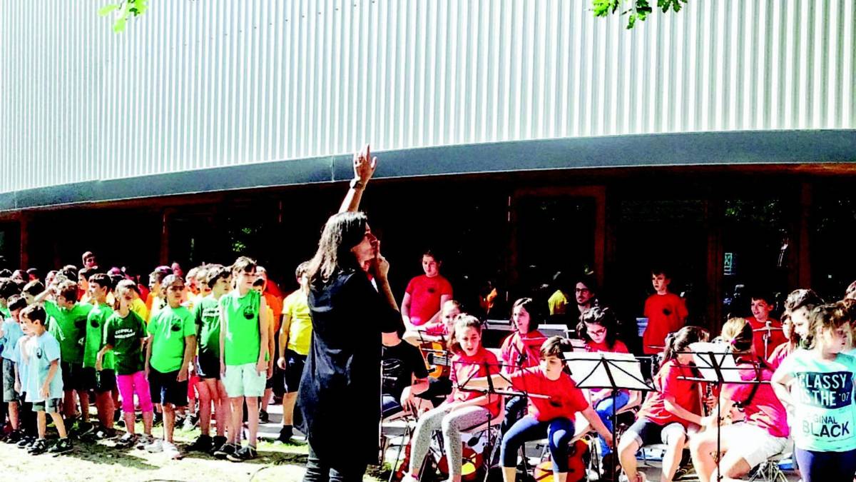 Una pensilina per proteggere gli studenti: idea del comitato dei genitori