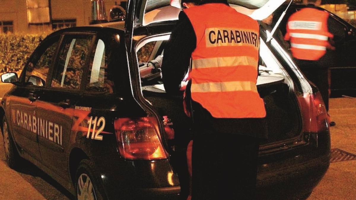 Il paese alla Festa dell'uva e i ladri fanno razzia nelle case
