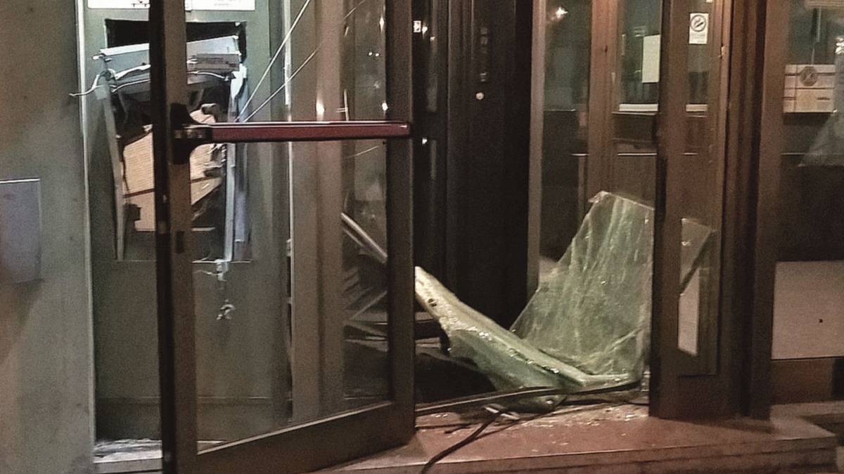 Assalto esplosivo alla Banca di Imola
