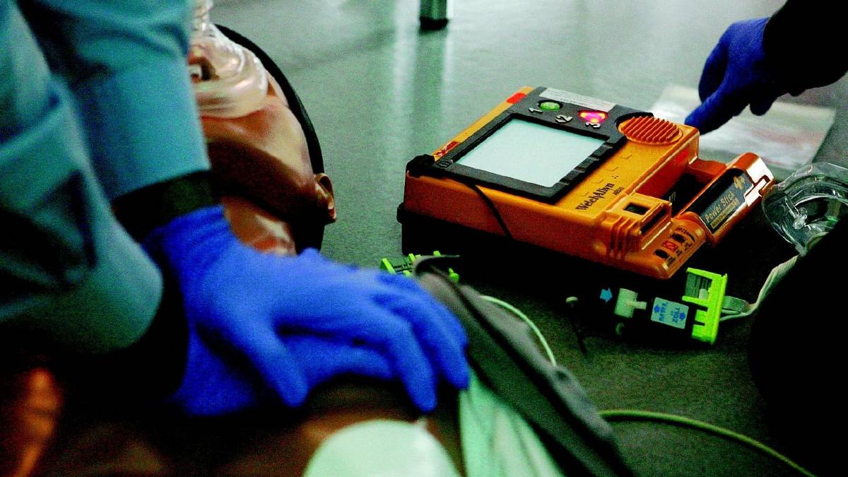 Defibrillatori dai bagnini alle scuole