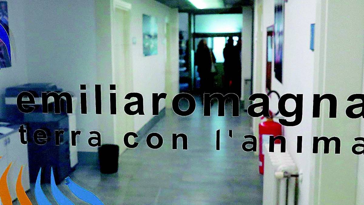 Ladri mordi e fuggi all'Apt