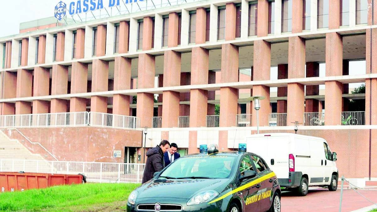 Carisp: notificati 17 avvisi di fine indagine