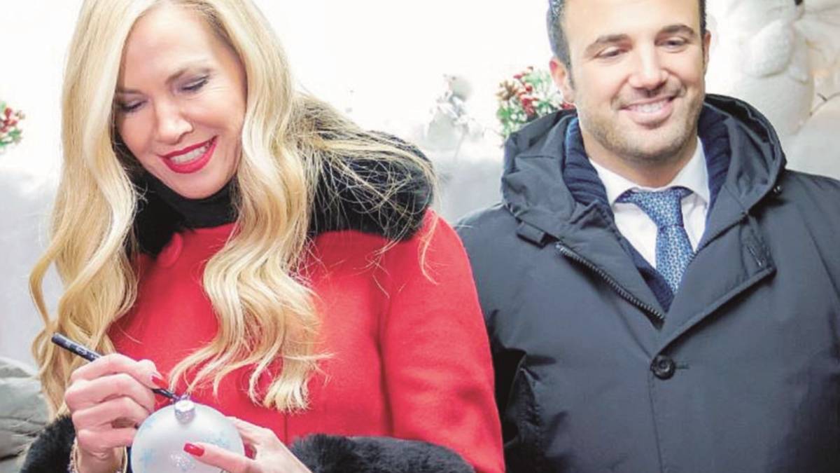 Dal villaggio un applauso di solidarietà a Nadia Toffa