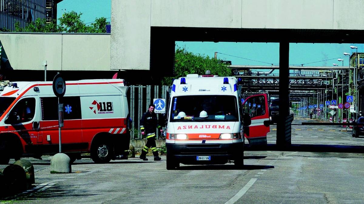 Esplode un serbatoio, muore un operaio