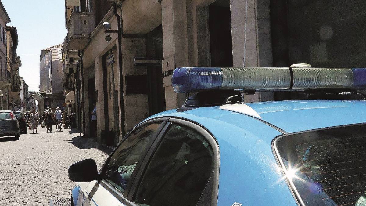 Armi puntate e botte: rapinata una villa a Covignano