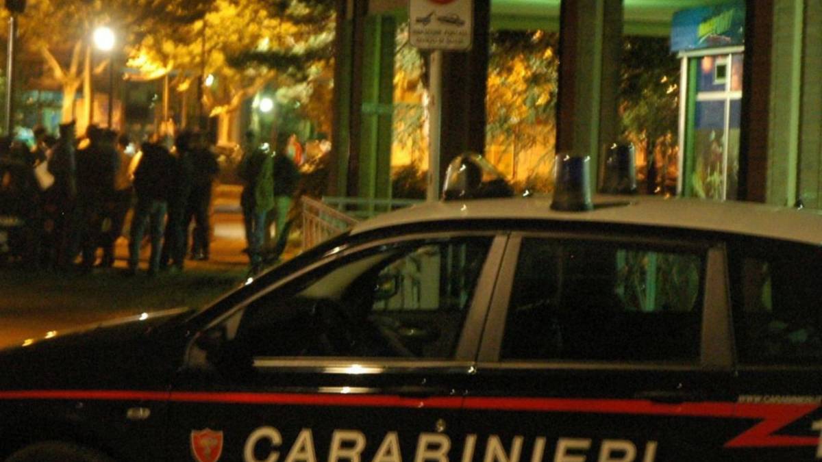 Paura ai giardini Speyer, donna aggredita finisce in ospedale
