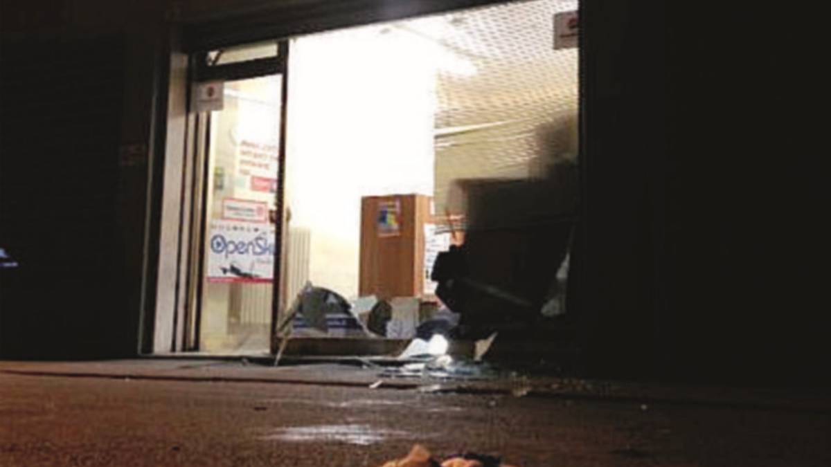 Due risse e feriti all'ospedale