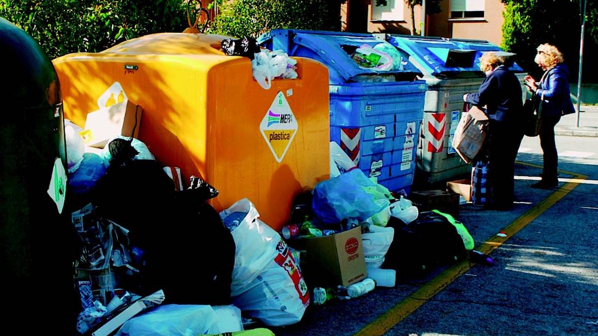 Rifiuti, sul caso delle 1.200 cartelle pazze a Forlì il Comune minimizza: Solo 300 invii sbagliati