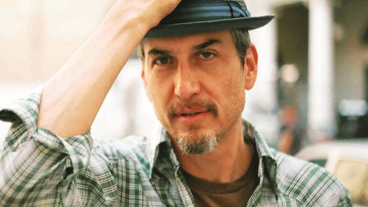 Howe Gelb con Steve Shelley domenica al Circolo dei Malfattori