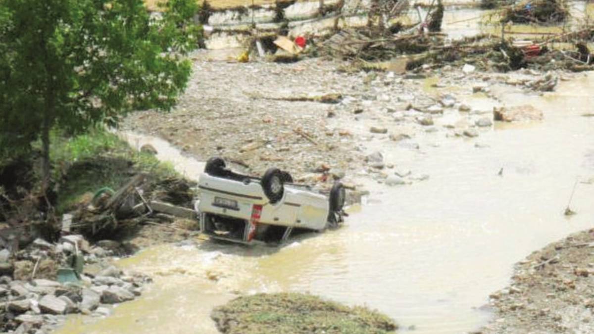 Travolti da una bomba d'acqua